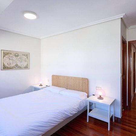 Earra - Casa Damatxo, Terraza, 1 Minuto A La Playa, Zona Tranquila Appartement Zarautz Buitenkant foto